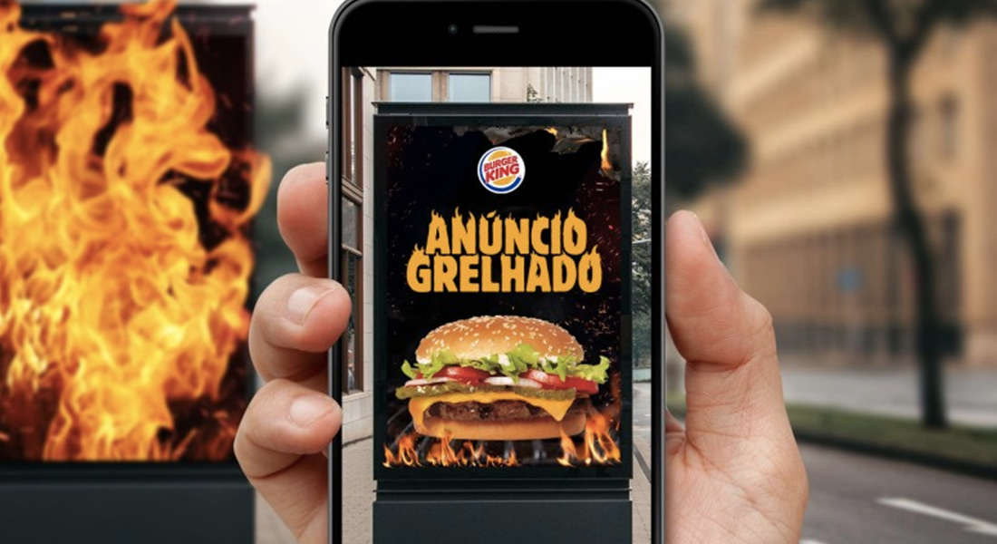 Burger King cria saco de pipoca com fundo falso para esconder