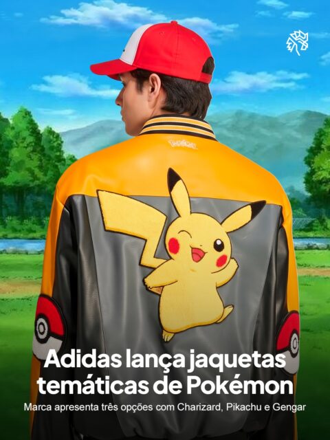 Para marcar os 30 anos de Pokémon, a adidas Originals decidiu unir nostalgia e moda de rua em uma coleção especial, território onde a franquia segue conquistando novos públicos além de games e desenhos.
A linha traz gráficos inspirados em Charizard, Pikachu e Gengar, três dos personagens mais icônicos da história, com combinação de cores alinhada a cada um e patches enormes de chenille nas costas e mangas. Há ainda versões voltadas para adultos e crianças, ampliando o alcance entre diferentes faixas etárias.
Já disponíveis em lojas selecionadas e oficiais da adidas Originals por US$ 280, as jaquetas antecipam um lançamento mais amplo previsto para 22 de setembro, que também incluirá mais três modelos de tênis dentro da colaboração completa com a franquia.