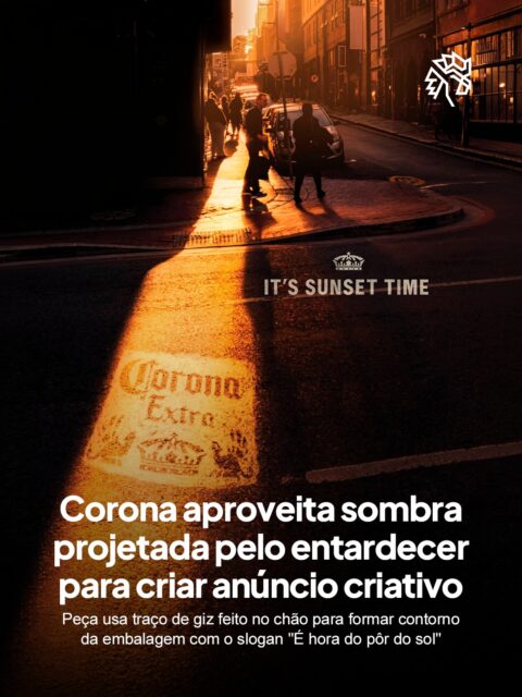 Ações de rua ganham força quando dependem de elementos simples e do timing certo. A Corona encontrou nisso a chance de aproveitar a sombra projetada por um local, que formava naturalmente o contorno de sua garrafa durante o entardecer.
A empresa reforçou a composição com um traço de giz no chão, completando o desenho e posicionando seu nome na posição correta, criando uma peça única utilizando apenas luz natural.