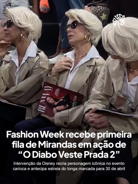 Durante o Rio Fashion Week, realizado neste fim de semana, a Disney ocupou a primeira fila com diversas Mirandas Priestly, recriando o visual e a presença da personagem em uma ativação que chamou atenção no evento.

A intervenção faz parte da divulgação de O Diabo Veste Prada 2 e transformou o desfile em vitrine para o retorno da história, com estreia marcada para 30 de abril de 2026, reforçando o interesse em torno da sequência e seu impacto no universo fashion.