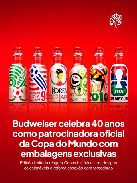 A Budweiser apresentou o FIFA World Cup Anniversary Pack como seu maior projeto de edição limitada até hoje, celebrando quatro décadas como patrocinadora oficial da Copa do Mundo FIFA e transformando essa trajetória em uma plataforma criativa baseada em nostalgia, cultura e conexão com torcedores ao redor do mundo.

A coleção reúne 11 embalagens entre latas e garrafas que homenageiam edições do torneio desde 1986 até a Copa de 2026, com design inspirado em elementos visuais marcantes de cada país sede, criando uma linha que funciona tanto como item colecionável quanto como peça de storytelling da marca.