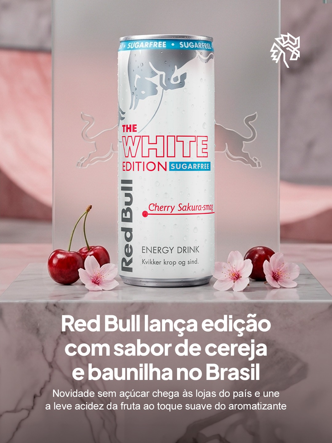 Sabores que remetem à infância ganham espaço no mercado de energéticos, e Red Bull entra nessa onda unindo frutas vermelhas a notas adocicadas. O movimento busca atrair consumidores que querem novidade sem abrir mão do zero açúcar.

Lata de 250 ml vem só na versão sem açúcar e une a acidez da cereja à doçura da baunilha. Lançamento segue a estratégia de edições especiais da marca, que já trouxe a Summer Edition Nectarina e a Winter Edition Blueberry & Baunilha.

Renovação constante do cardápio de sabores mantém o consumidor curioso e disposto a experimentar cada lançamento. É essa rotatividade que sustenta o interesse pela categoria.