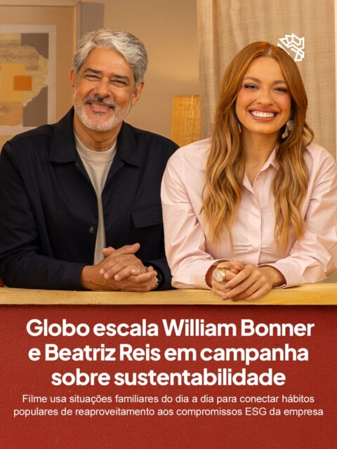 A Globo lança campanha para marcar o Relatório de Sustentabilidade 2025 com uma narrativa que parte do comportamento já conhecido do brasileiro. A ideia é que práticas como reaproveitar embalagens e economizar energia são expressões cotidianas de uma cultura que a empresa quer associar à sua trajetória ambiental.
William Bonner e Beatriz Reis foram escolhidos por episódios que os conectam organicamente ao tema. Beatriz montou looks com sacos de lixo e recicláveis no BBB, enquanto Bonner ficou marcado pelo barulho de uma latinha durante a transmissão ao vivo das eleições de 2022.
A campanha também expõe avanços concretos da empresa, que atingiu 100% de energia renovável e se tornou Aterro Zero em 2026, antecipando metas da sua Agenda 2030.