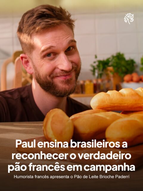 O item mais comum na mesa do café da manhã do brasileiro carrega um nome que intriga quem nasceu do outro lado do Atlântico. Batizado de francês por herança histórica, o pãozinho consumido diariamente por aqui pouco tem a ver com a receita original vendida na França, e é dessa contradição que nasce o mote da nova campanha da Paderrí.
No filme, o comediante questiona por que o Brasil deu esse nome ao pão do dia a dia e usa a provocação para apresentar o Pão de Leite Brioche, feito com ovos e massa macia e levemente adocicada. A peça explora diferentes formas de consumo, do combo com presunto e queijo à versão na chapa com manteiga, e reforça a assinatura "Pão francês, FRANCÊS, é Pão de Leite Brioche Paderrí". A ação chega ao Instagram, TikTok e YouTube da marca.
Ao colocar um estrangeiro para questionar um hábito tão brasileiro, a campanha transforma humor em pretexto para apresentar a autenticidade francesa do brioche.