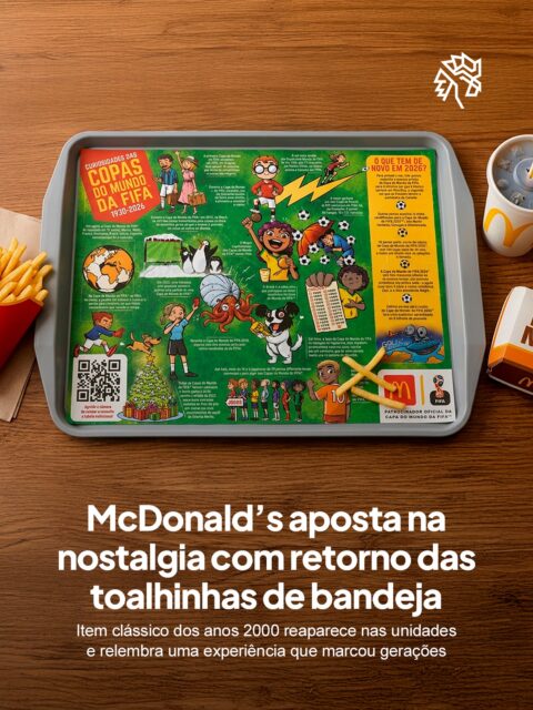O McDonald’s Brasil decidiu apostar na nostalgia ao recuperar um item que marcou a experiência de muita gente nos restaurantes: as tradicionais toalhinhas de bandeja de papel. O retorno rapidamente chamou atenção de consumidores nas redes sociais.
Muito além de uma peça funcional, elas ficaram conhecidas por reunir jogos, curiosidades e conteúdos que transformavam uma simples refeição em uma experiência mais divertida para crianças e famílias.