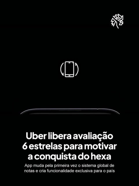 A relação do brasileiro com o futebol tem peso suficiente para mudar a arquitetura de um produto global. A Uber alterou, pela primeira vez na história da plataforma, seu sistema de avaliações para criar uma nota exclusiva para o país: a sexta estrela, inspirada nas cinco conquistadas pela Seleção.
A funcionalidade começou a ser liberada no app no Rio de Janeiro e em São Paulo, chegando a mais cidades até o dia 12/06. Motoristas que atingem a pontuação máxima ganham o selo “Motorista 6 estrelas” no perfil. Ronaldinho Gaúcho é o porta-voz da iniciativa, que também aposta em peças em aeroportos internacionais provocando rivais que “só têm cinco estrelas”.
A Uber transforma um recurso técnico do próprio produto em peça de comunicação e coloca o hexa como argumento dentro do app.