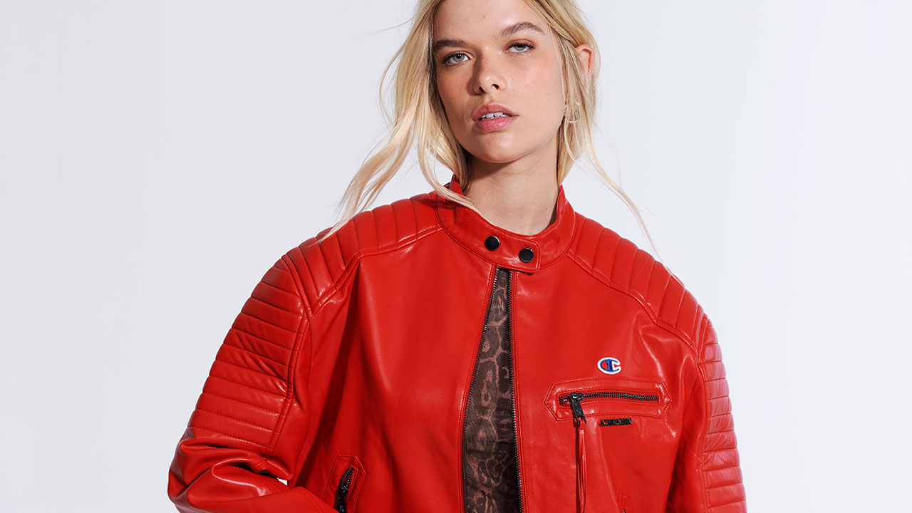 Collab de Peso: JOHN JOHN e Champion Redefinem o Streetwear com Atitude Jeanswear