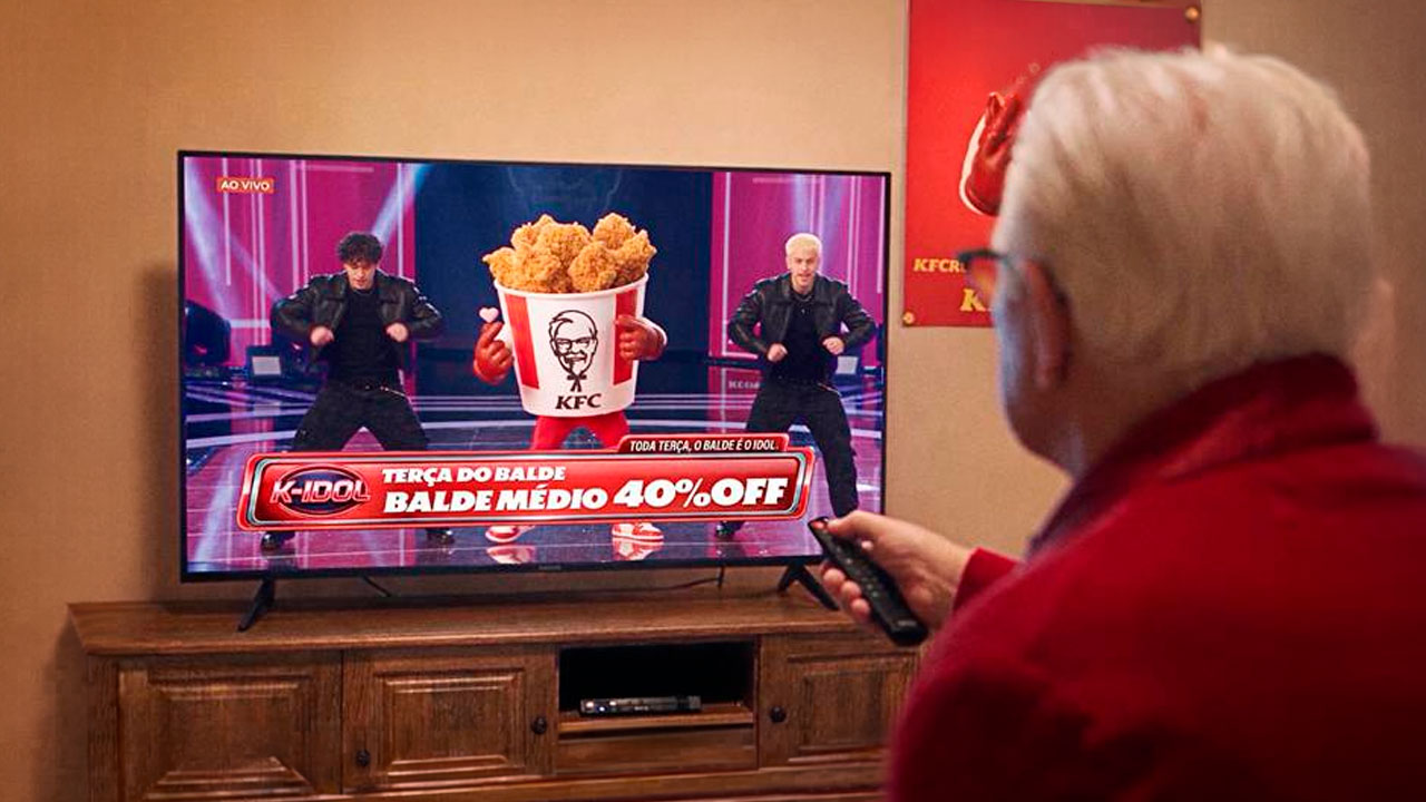 KFC Eleva o Balde a Ícone Pop: A Nova Era da Terça do Balde que Cativa Fãs